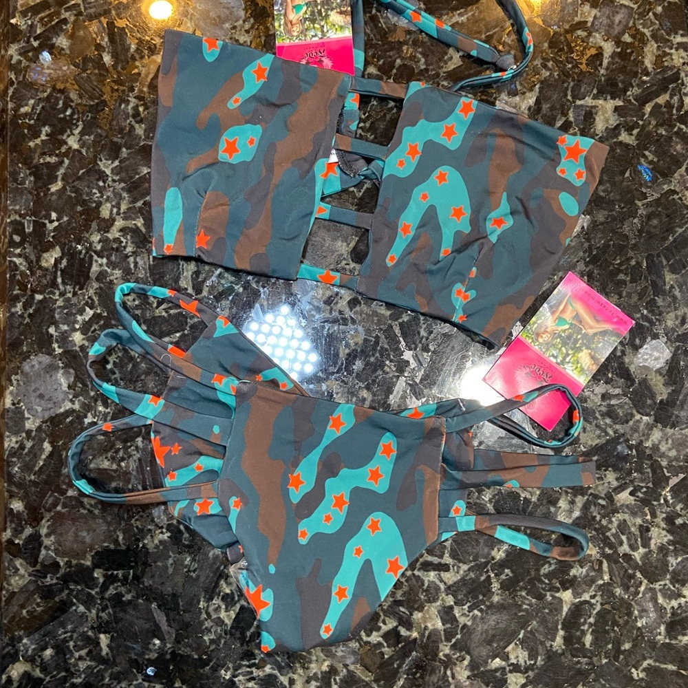 NWT Fede camo print bikini